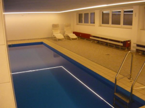 Moderne Ferienwohnung mit Schwimmbad und Sauna